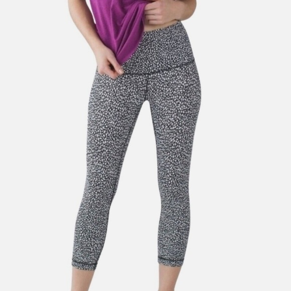 Lululemon Wunder Under Crop Hi-Rise Mosaic Black - Picture 1 of 8